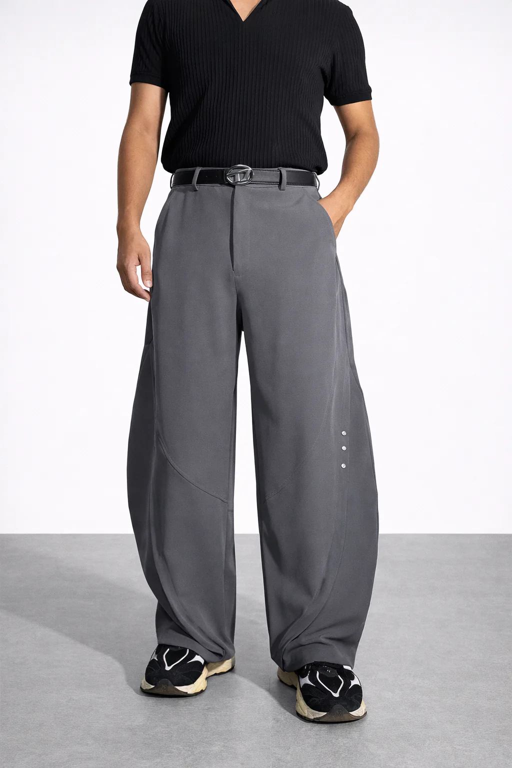 Bound Barrel Fit Rivet Pants - Image 6