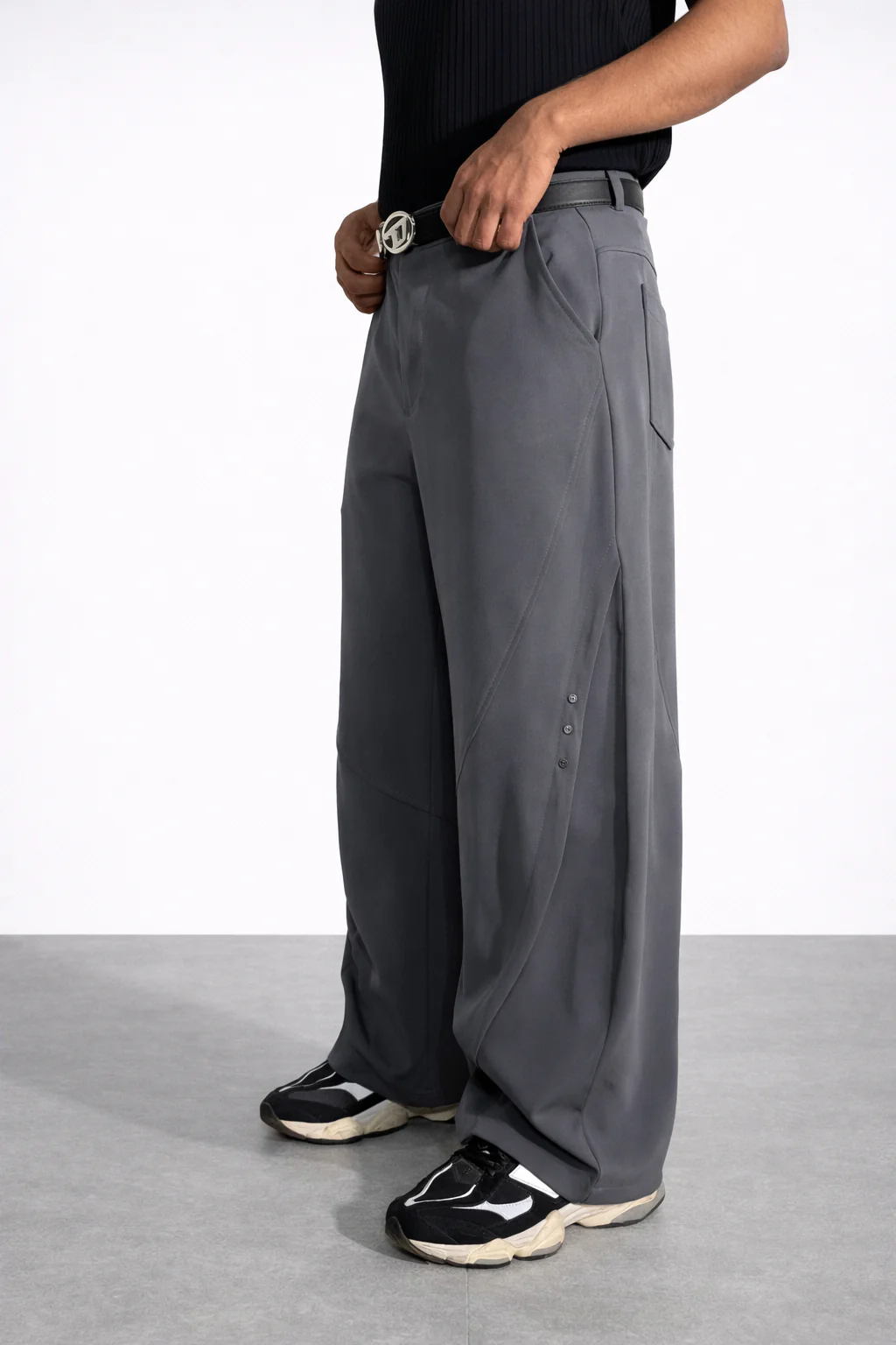 Bound Barrel Fit Rivet Pants - Image 9
