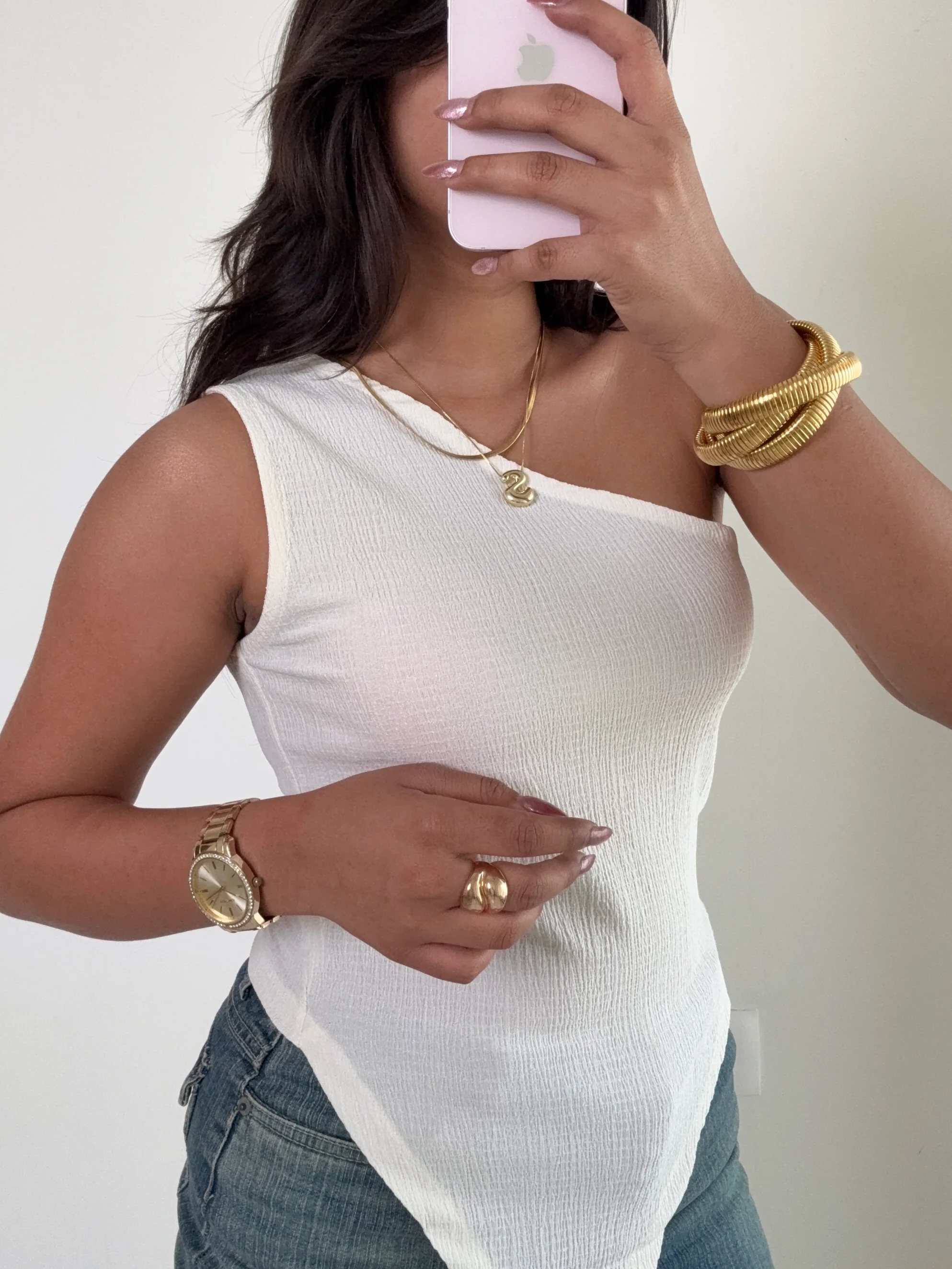 Sleek One-Shoulder Asymmetrical Top - Image 8