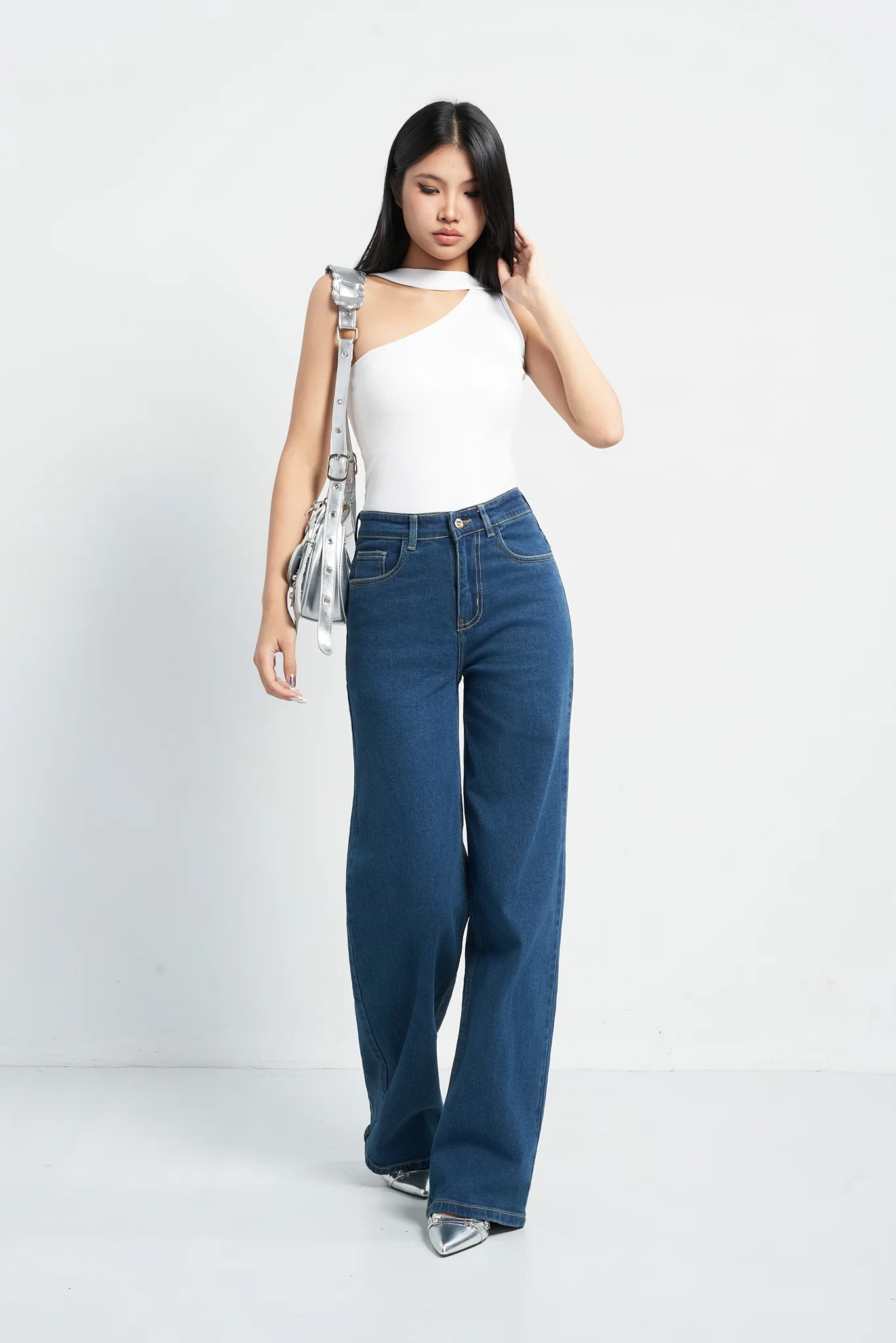 Wide Leg High Rise Jeans - Image 18